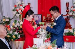 Trang trí gia tiên 
