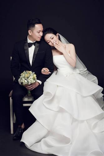 Áo dài cưới cô dâu và chú rể
